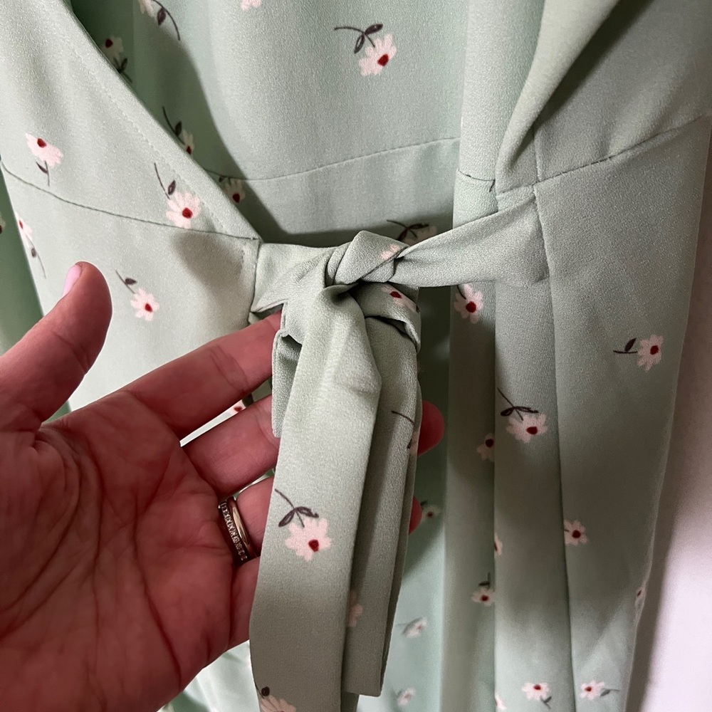 Spring Green Dress Bundle - Picture 6 of 14